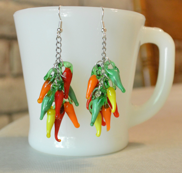 Chile pepper earrings instructions and tutorial. Chili pepper jewelry.