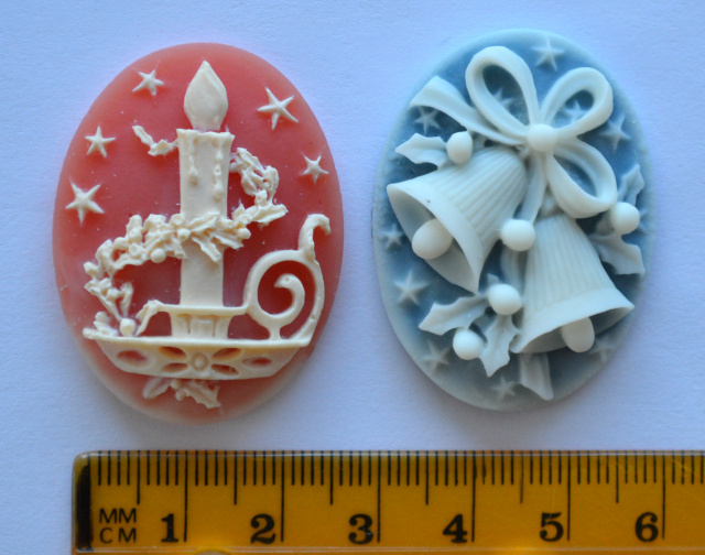 Resin Cameo Cabochons, 40x30mm, choice of design - CHRISTMAS
