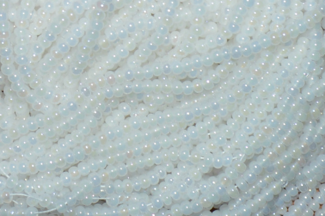Opaque IRIS - Alabaster Czech 11/0 Seed Beads