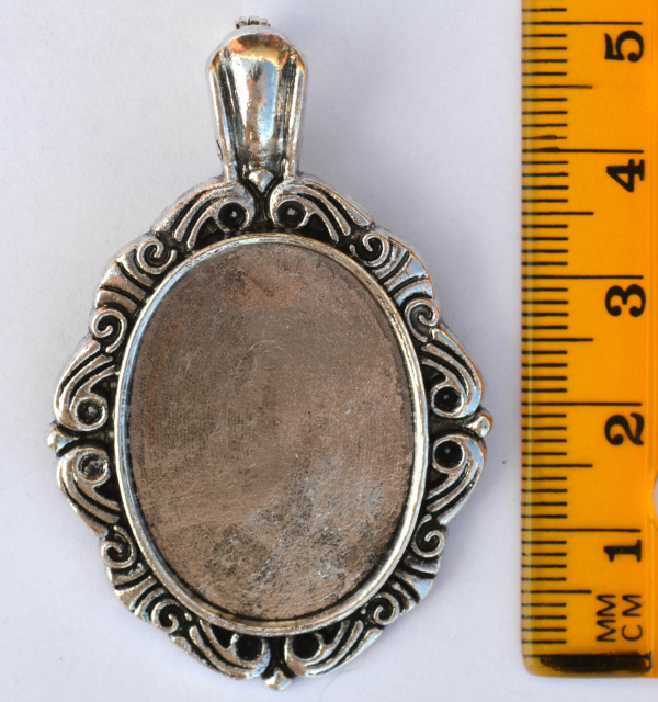 Cabochon Pendant, Fancy Edge, Flip-up Bail, 30x22mm tray, choice of color
