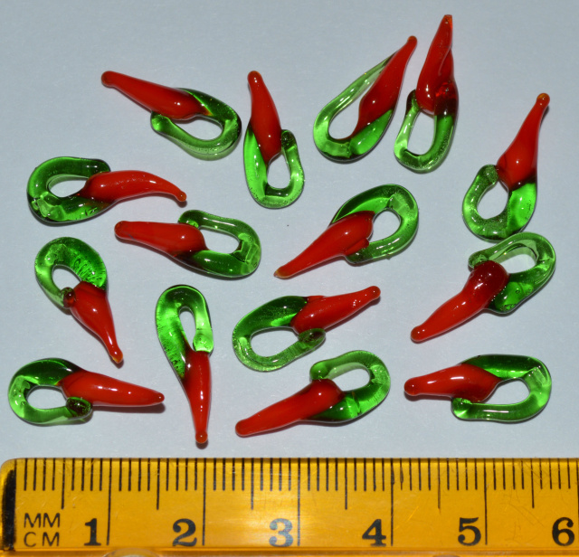 Hand-Blown Glass Chili Peppers -TINY -  17x6mm, pack of 15